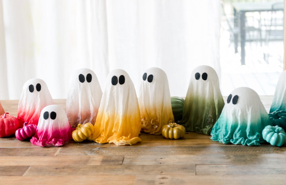 DIY Halloween Décor: Spray Painted Cheesecloth Ghosts and Pumpkins